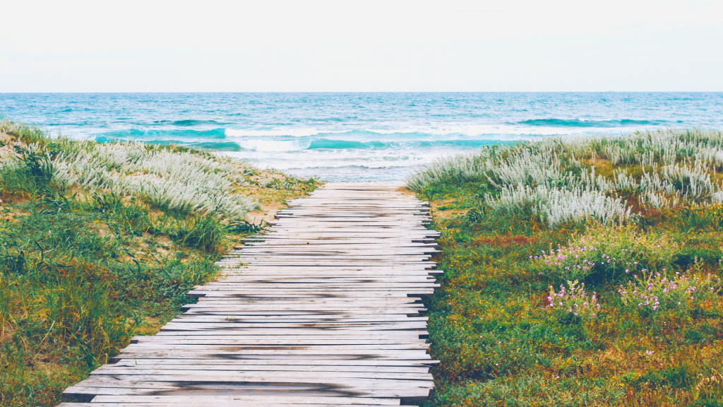 YOUR MOTEVENTUROUS WEEKEND