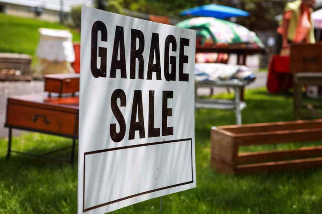 TIPS & TRICKS FOR A SUCCESSFUL GARAGE&nbsp;SALE