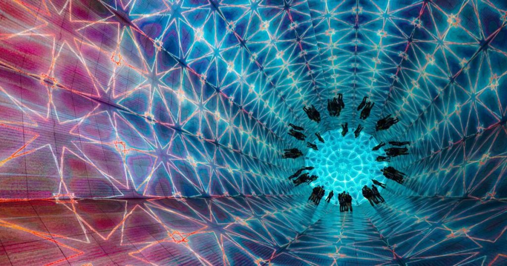 WORLD’S BIGGEST WALK-THROUGH KALEIDOSCOPE DELIVERS PSYCHEDELIC&nbsp;VISUALS